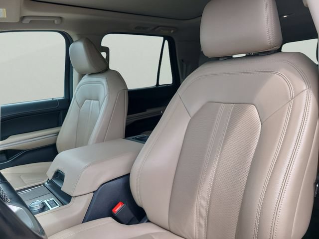 Used 2024 Ford Expedition Max Limited AWD/4WD image 19