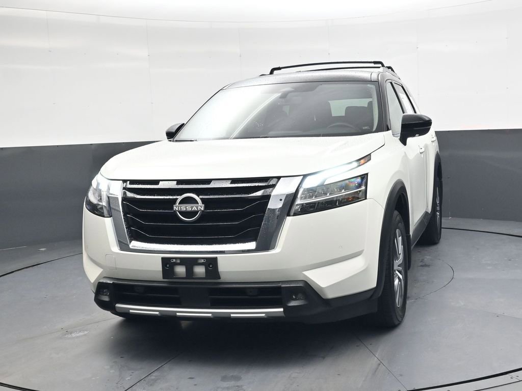 Used 2024 Nissan Pathfinder SL image 9