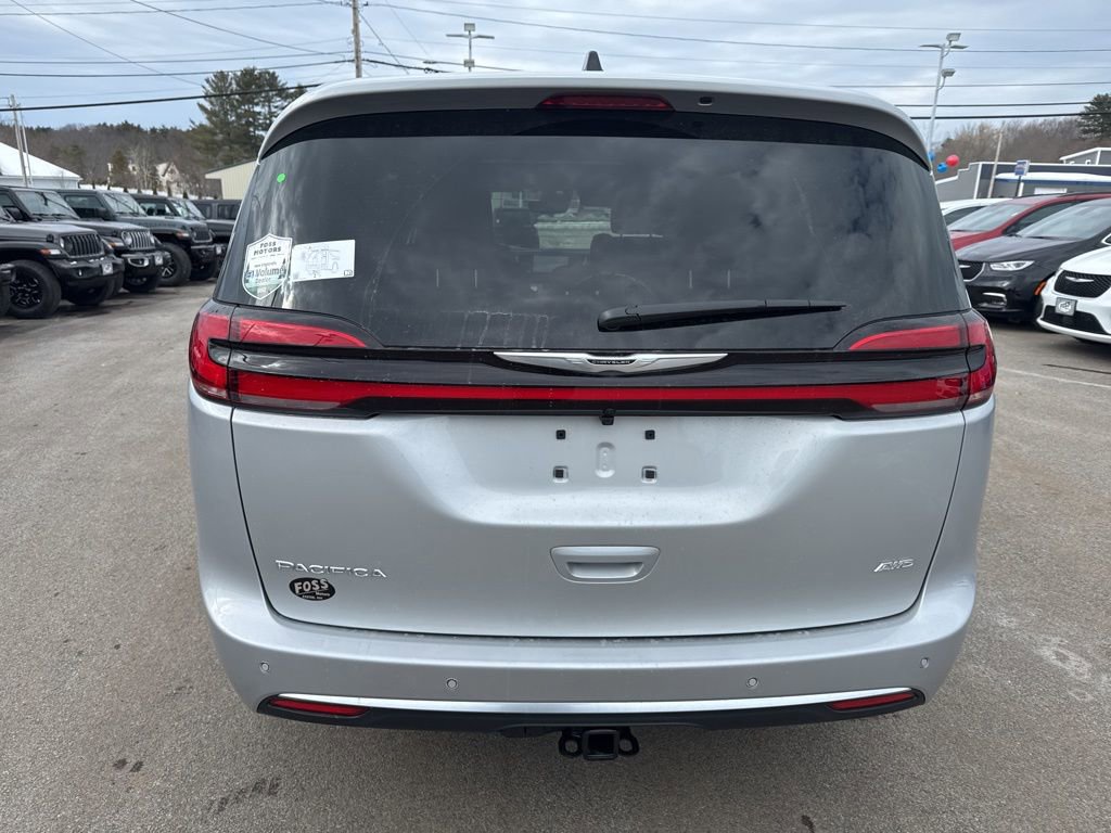 New 2026 Chrysler Pacifica Pinnacle AWD/4WD image 4