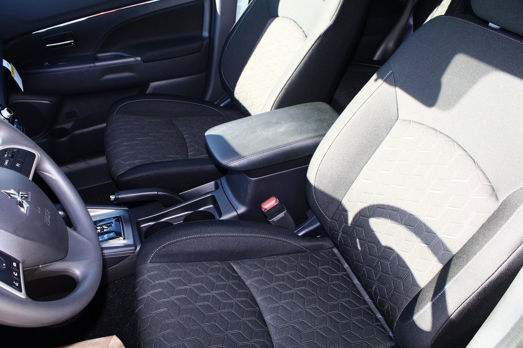 New 2026 Mitsubishi Outlander Sport ES image 3