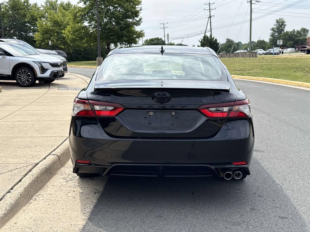 Used 2021 Toyota Camry SE FWD image 23