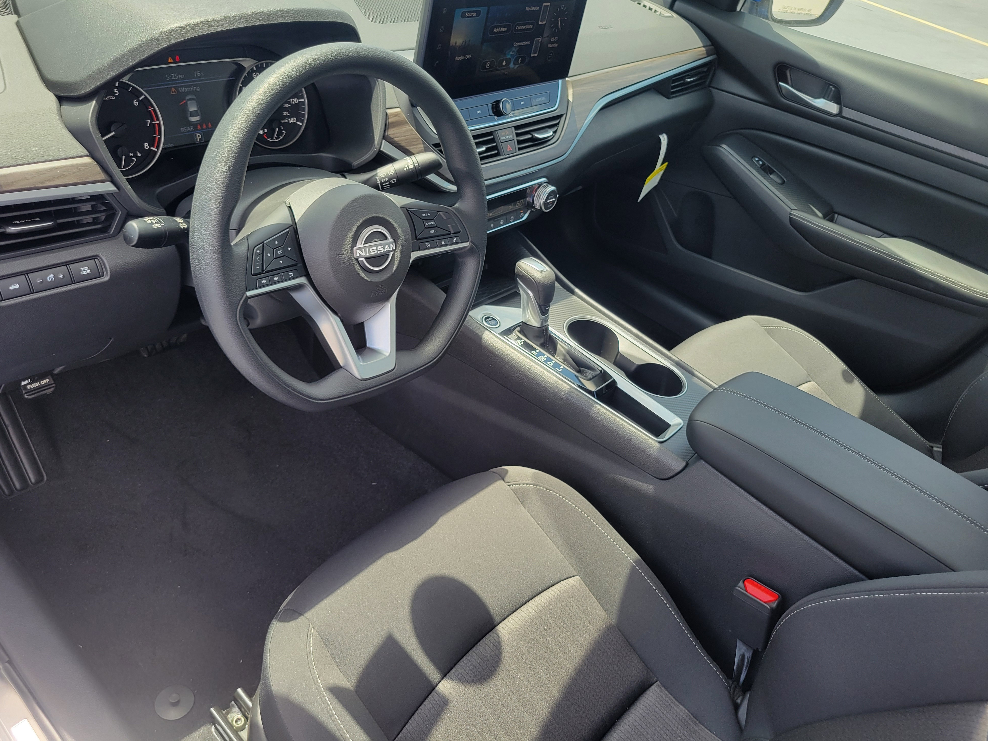 New 2026 Nissan Altima 2.5 SV FWD image 29