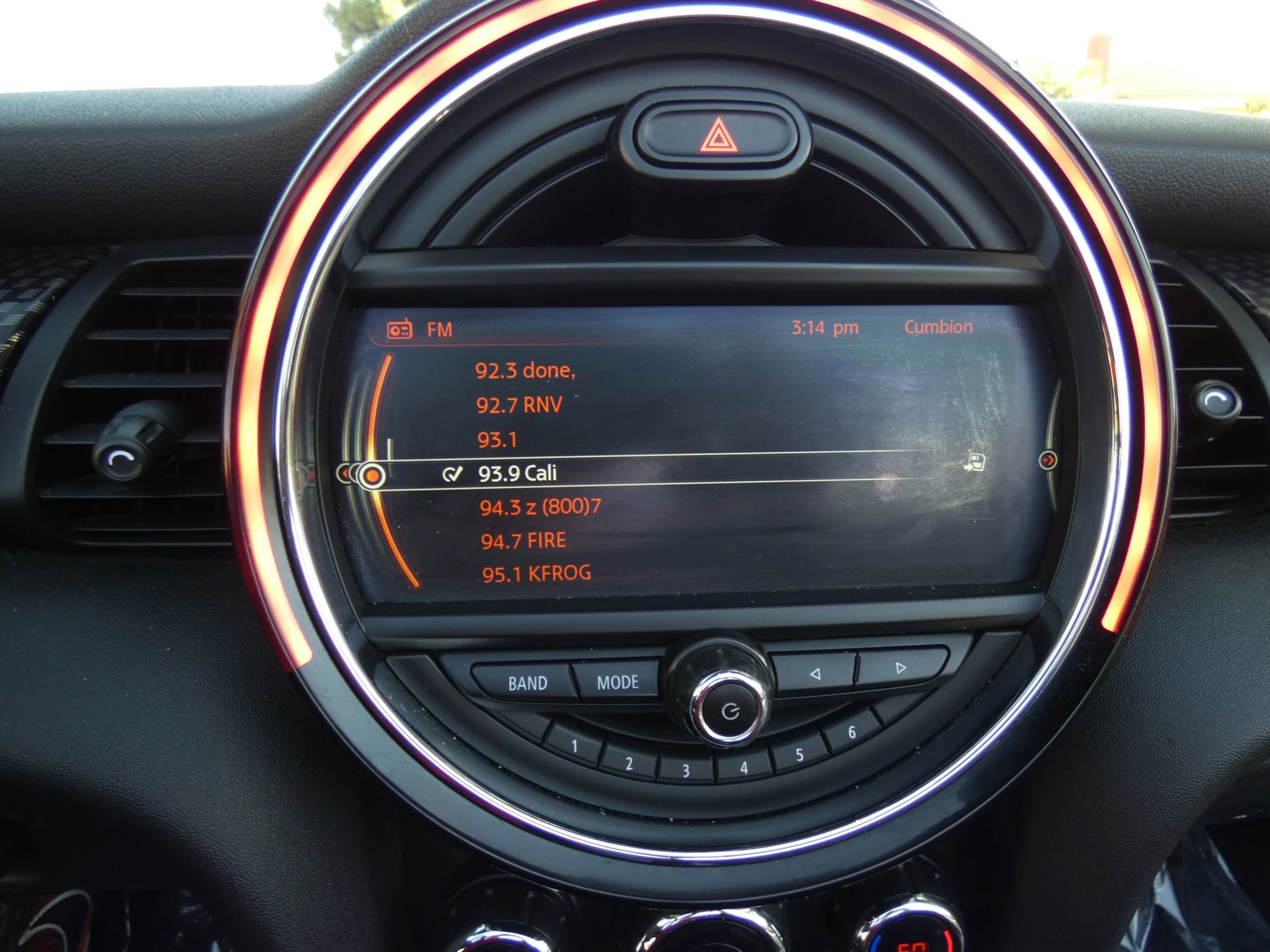 Used 2018 MINI Cooper S image 46