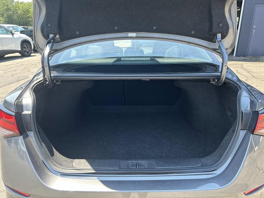Certified 2023 Nissan Sentra SV FWD image 10