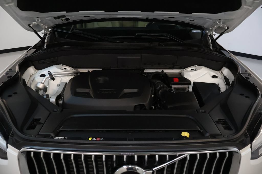 Used 2020 Volvo XC90 T6 Momentum w/ Protection Package Premier AWD/4WD image 40