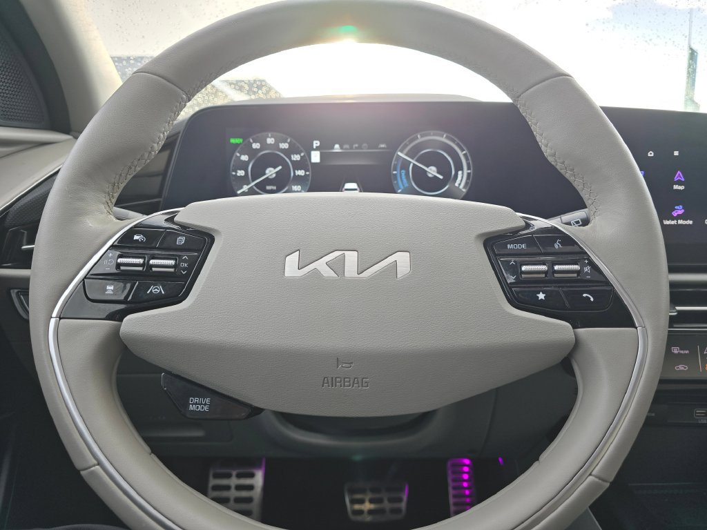 Certified 2023 Kia Niro Wave w/ Wave Preserve Package FWD image 29