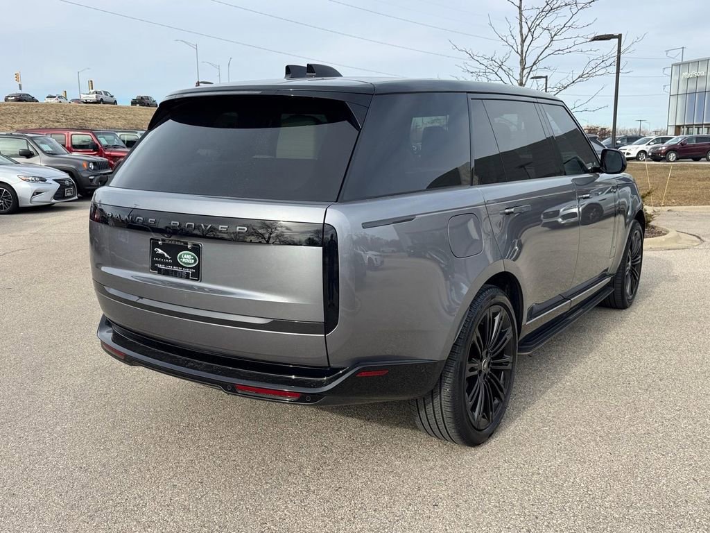 Used 2025 Land Rover Range Rover Long Wheelbase SE image 4