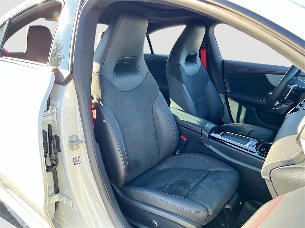 Used 2024 Mercedes-Benz CLA 35 AMG 4MATIC image 25