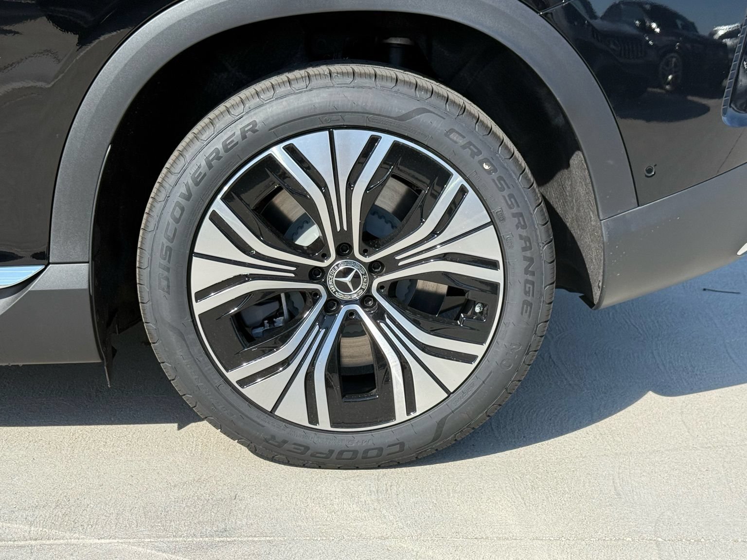 New 2026 Mercedes-Benz EQE 320 4MATIC SUV image 13