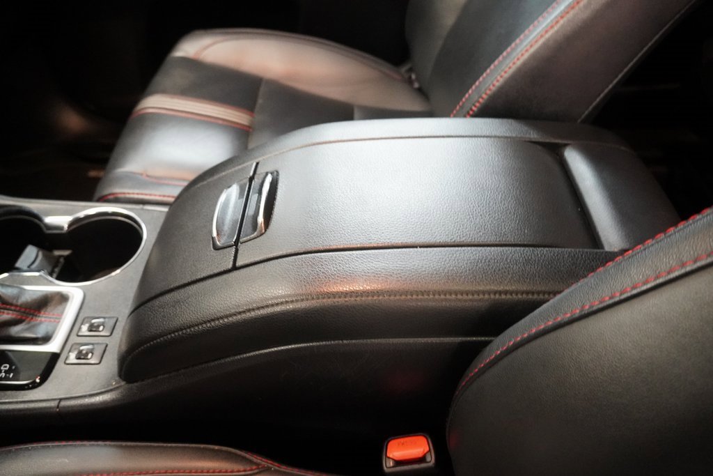 Used 2019 Toyota Highlander SE image 19