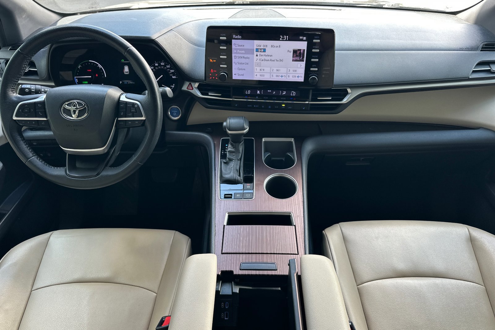 Certified 2022 Toyota Sienna XLE AWD/4WD image 13