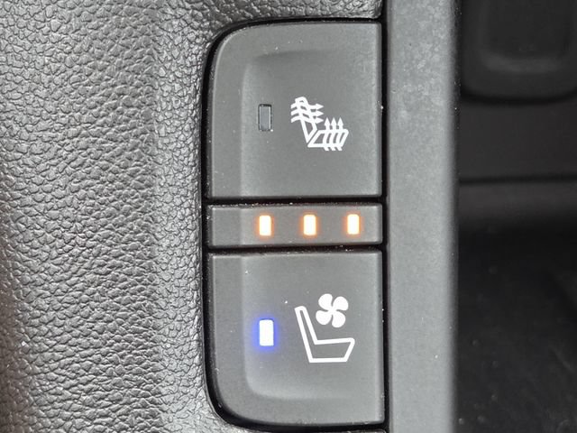 Used 2019 GMC Acadia Denali w/ Technology Package AWD/4WD image 7