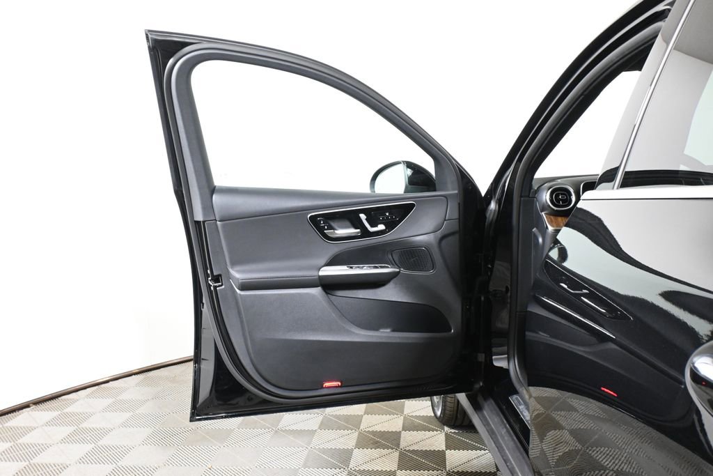 Certified 2026 Mercedes-Benz GLC 300 4MATIC image 28