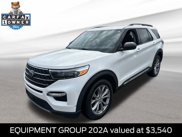 Used 2021 Ford Explorer XLT w/ Equipment Group 202A image 3