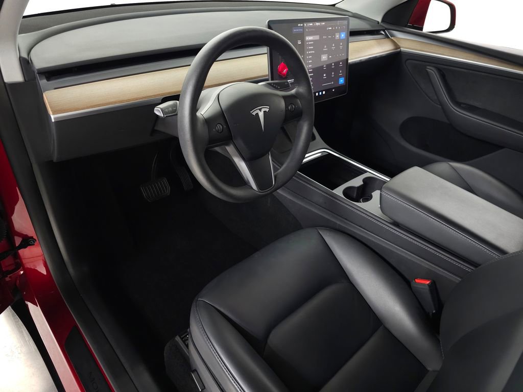 Used 2024 Tesla Model Y Long Range AWD/4WD image 16