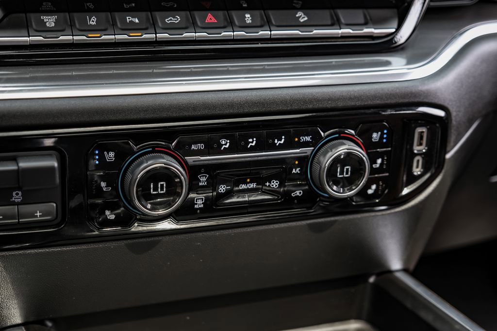 Used 2024 Chevrolet Silverado 2500 High Country w/ High Country Premium Package image 34