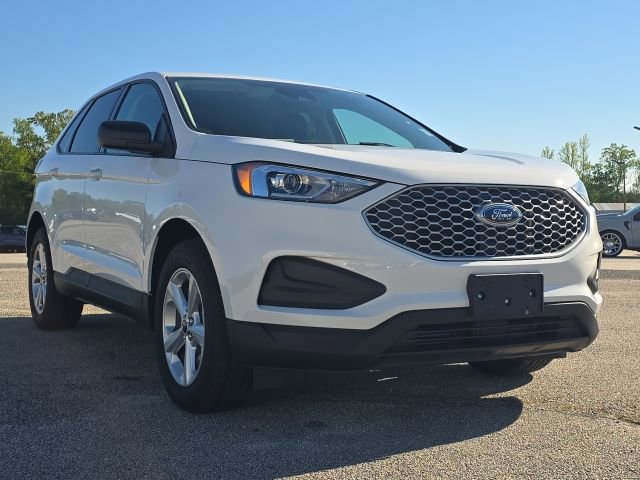 Used 2024 Ford Edge SE image 7