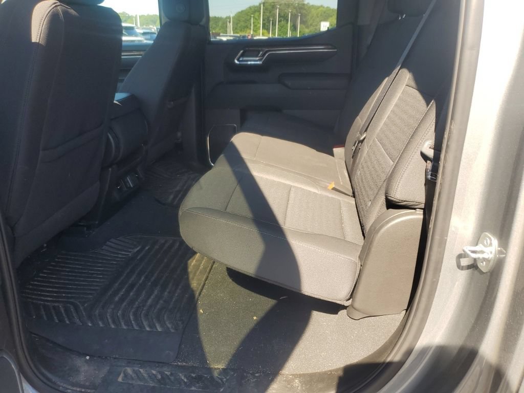 Used 2024 Chevrolet Silverado 1500 LT AWD/4WD image 15