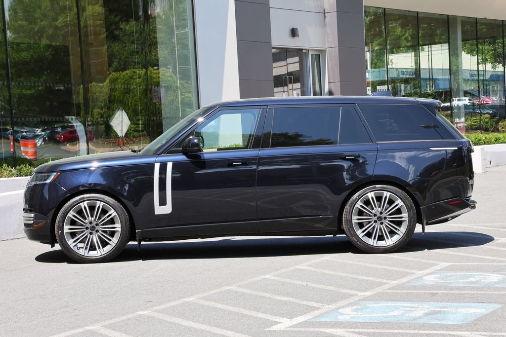 New 2026 Land Rover Range Rover Long Wheelbase Autobiography AWD/4WD image 2
