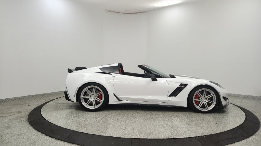 Used 2017 Chevrolet Corvette Z06 RWD image 6