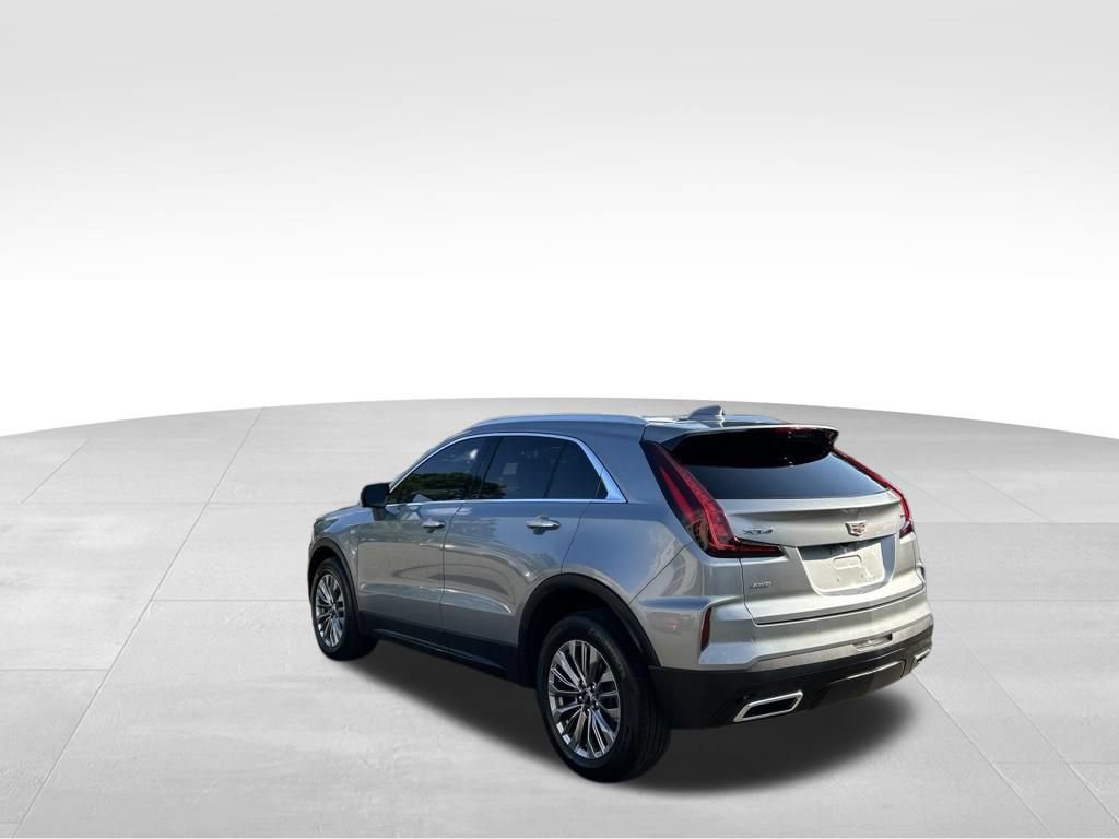 Used 2025 Cadillac XT4 Premium Luxury AWD/4WD image 3