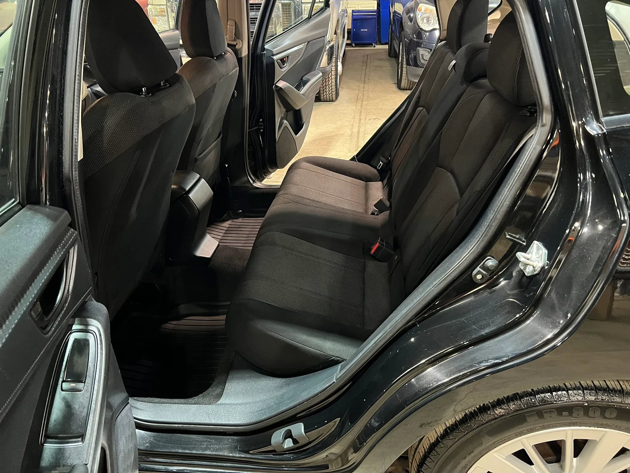 Used 2018 Subaru Impreza 2.0i Premium image 14