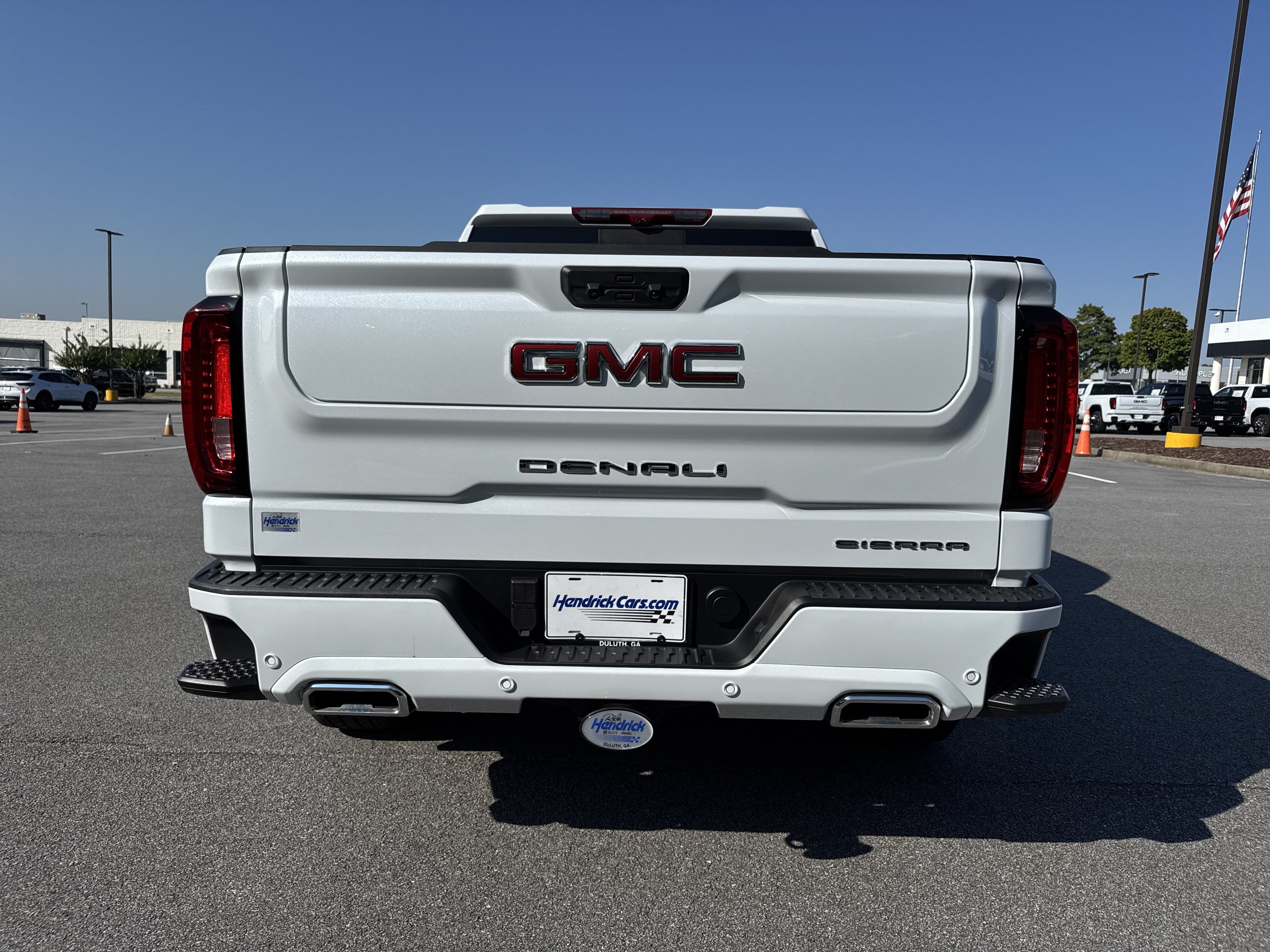 Used 2026 GMC Sierra 1500 Denali AWD/4WD image 9