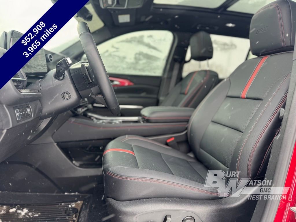 Used 2026 Chevrolet Traverse RS image 15