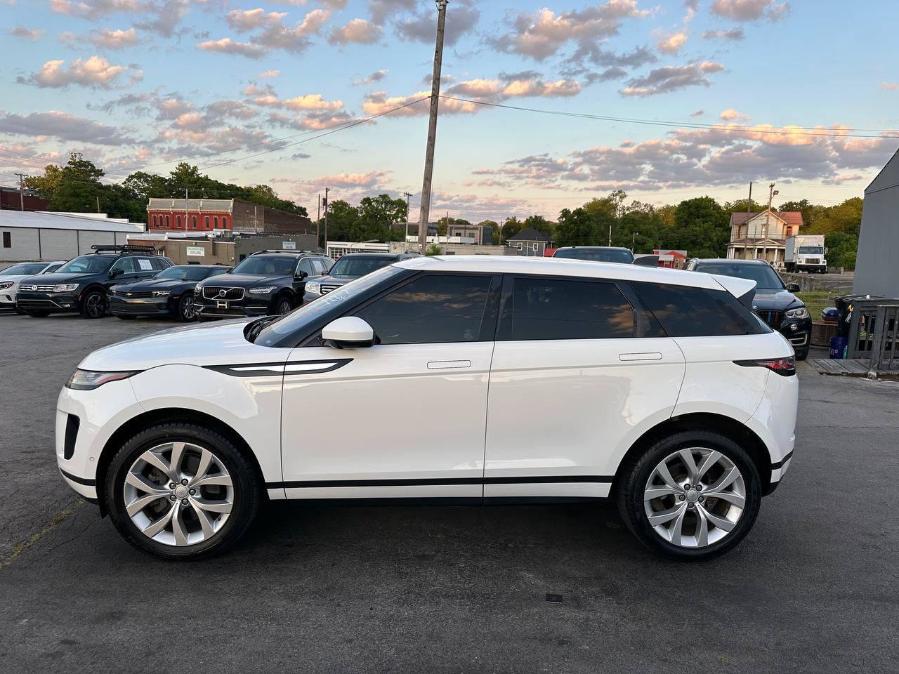 Used 2020 Land Rover Range Rover Evoque SE AWD/4WD image 7
