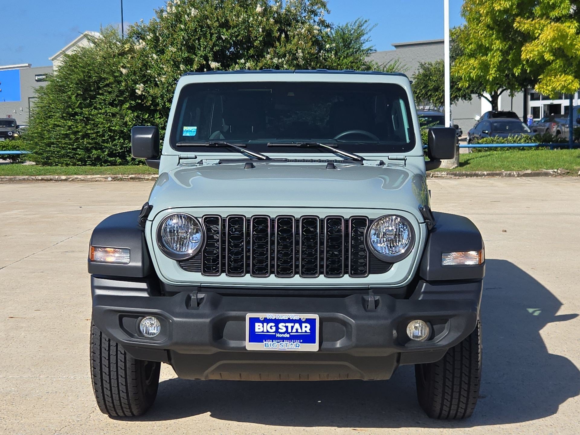 Used 2024 Jeep Wrangler Unlimited Sport AWD/4WD image 10