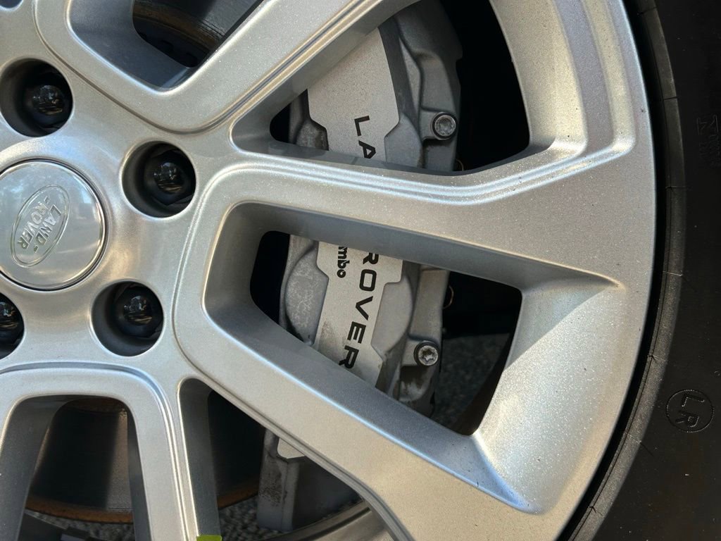Used 2025 Land Rover Range Rover Sport SE image 29
