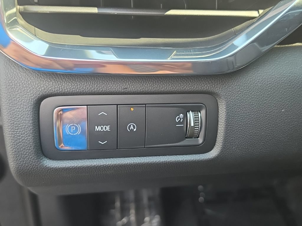 New 2026 GMC Acadia Denali w/ Super Cruise Package FWD image 18