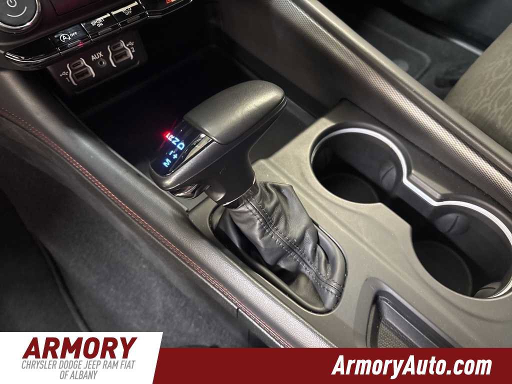 Used 2025 Dodge Durango GT image 22