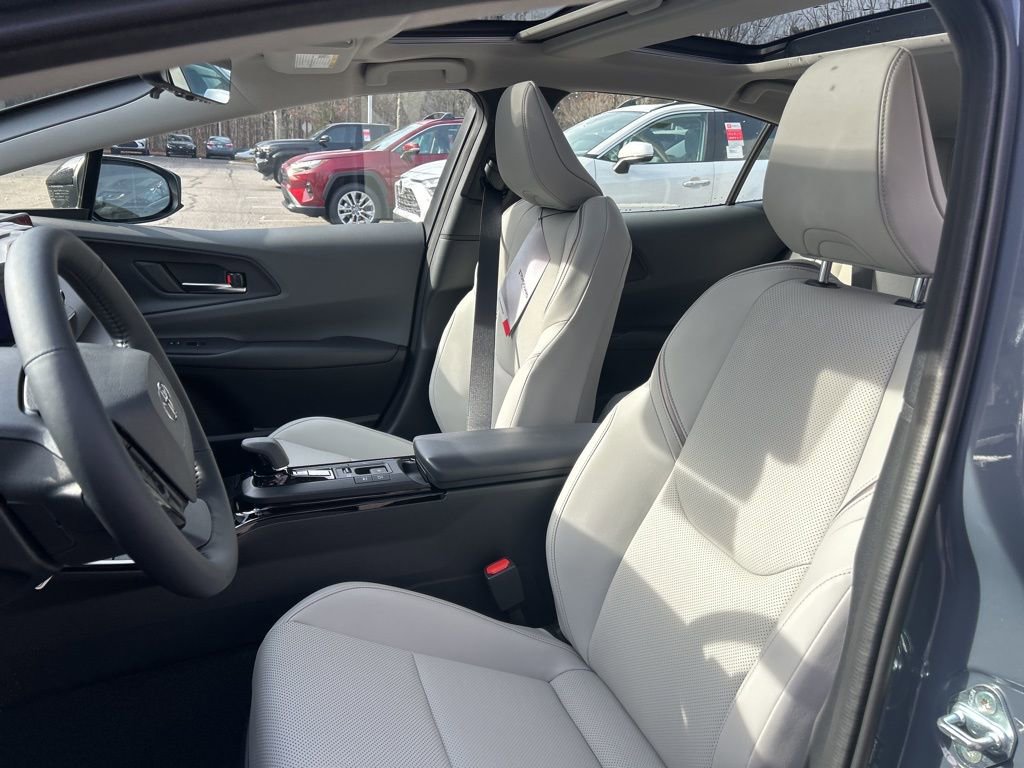 New 2026 Toyota Prius Limited image 3
