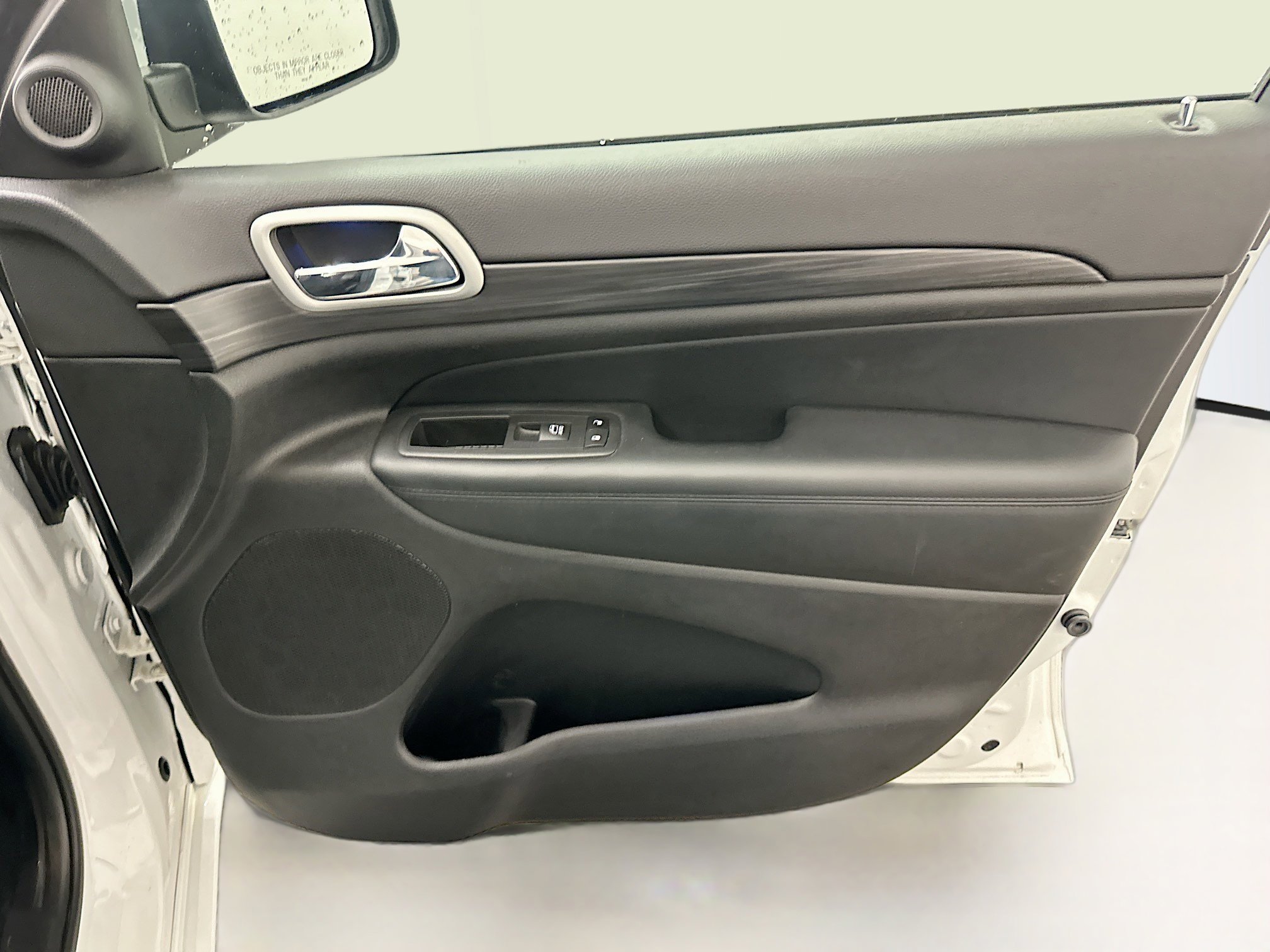 Used 2022 Jeep Grand Cherokee Laredo X image 34