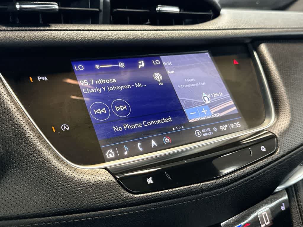 Used 2024 Cadillac XT5 Premium Luxury AWD/4WD image 17