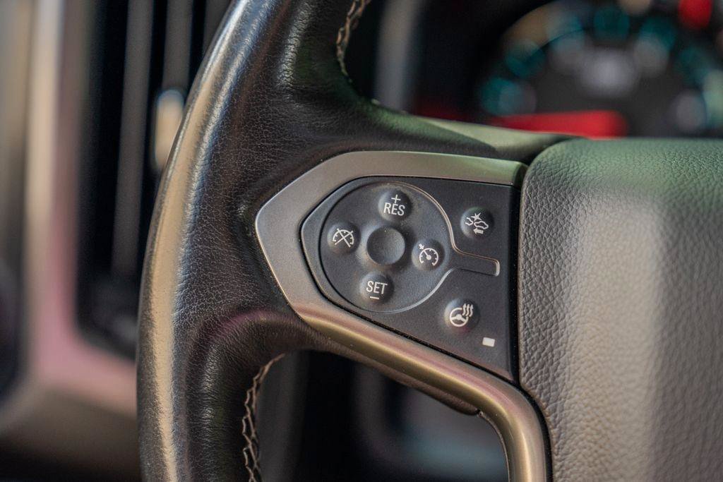 Used 2018 Chevrolet Silverado 2500 High Country w/ Duramax Plus Package AWD/4WD image 36