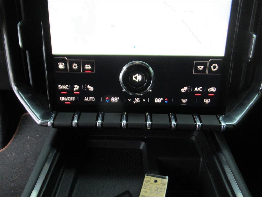 Used 2025 GMC Acadia AT4 AWD/4WD image 25