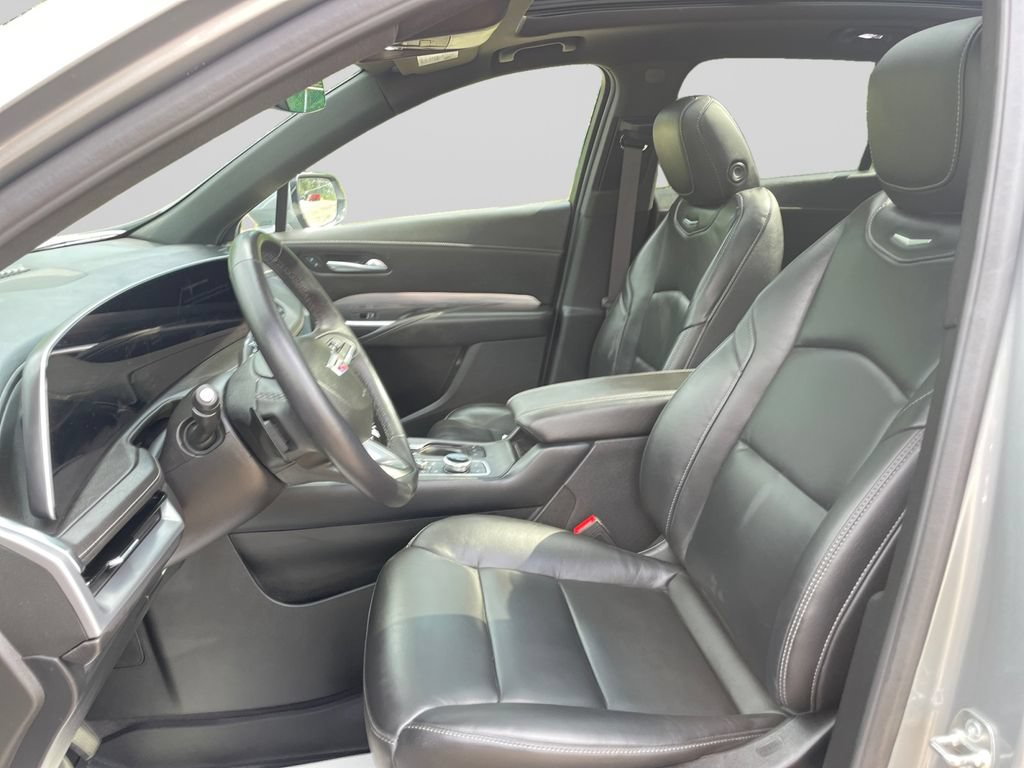 Certified 2024 Cadillac XT4 Premium Luxury w/ Cold Weather Package AWD/4WD image 21