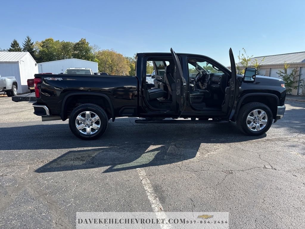 Used 2020 Chevrolet Silverado 2500 LTZ w/ LTZ Convenience Package image 33