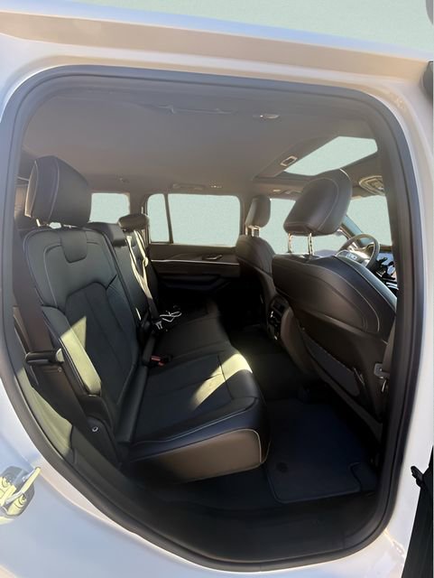 New 2026 Jeep Grand Cherokee Altitude image 23