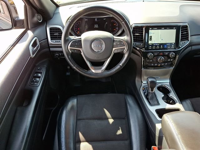 Used 2021 Jeep Grand Cherokee Laredo X image 11