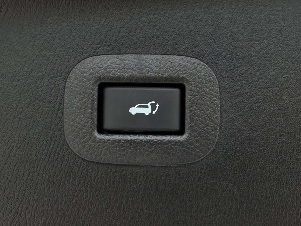 Used 2023 INFINITI QX80 Luxe w/ Cargo Package AWD/4WD image 30