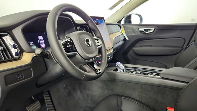 New 2026 Volvo XC60 B5 Plus w/ Protection Package Premier AWD/4WD image 12