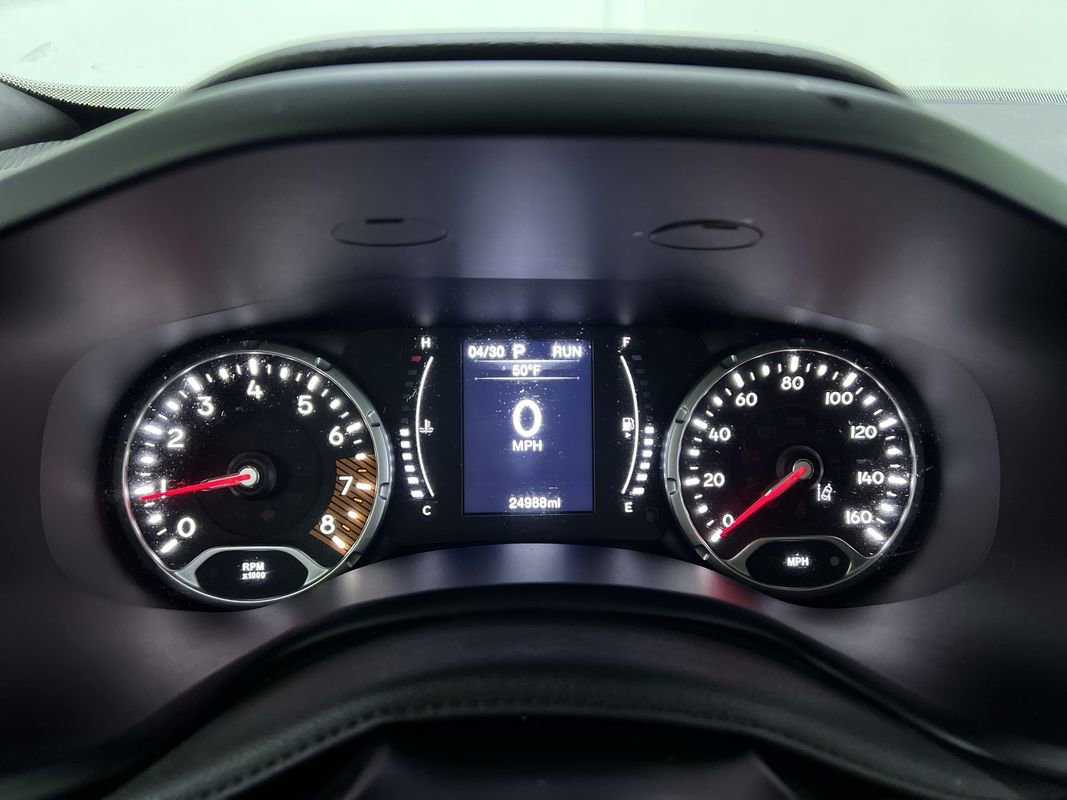Used 2023 Jeep Renegade Latitude AWD/4WD image 19