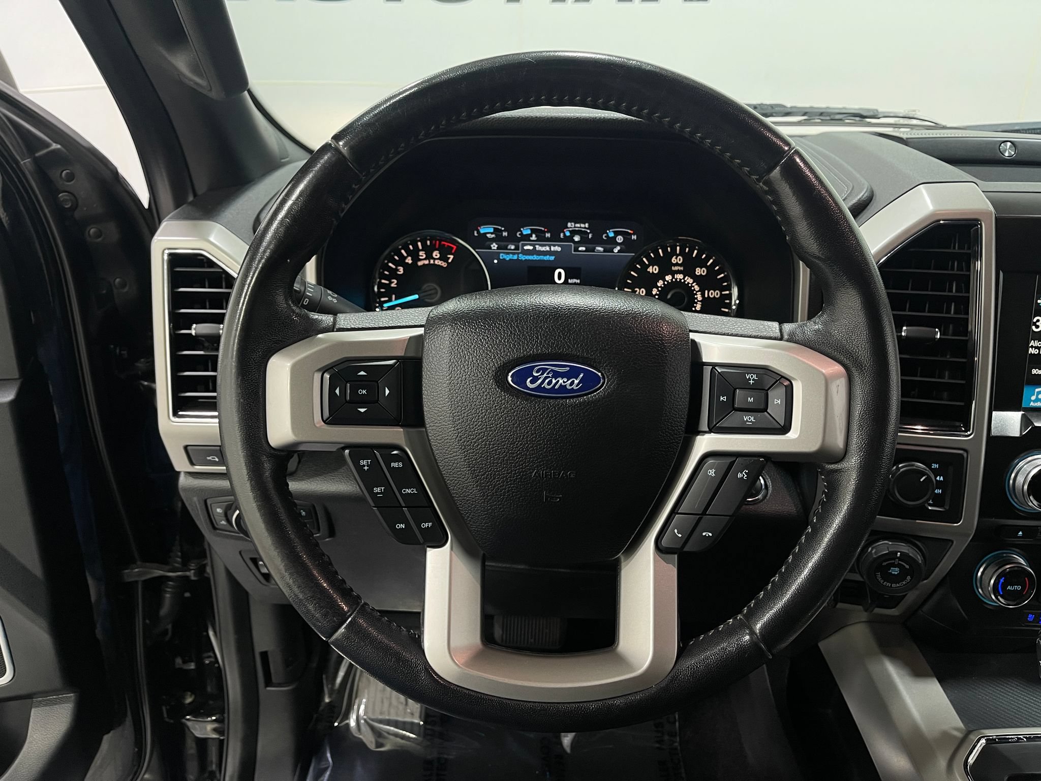 Used 2018 Ford F150 Lariat w/ Equipment Group 501A Mid AWD/4WD image 21