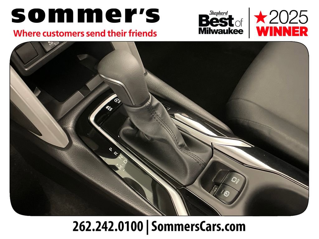 Used 2025 Toyota Corolla Cross XLE w/ Convenience Package image 21