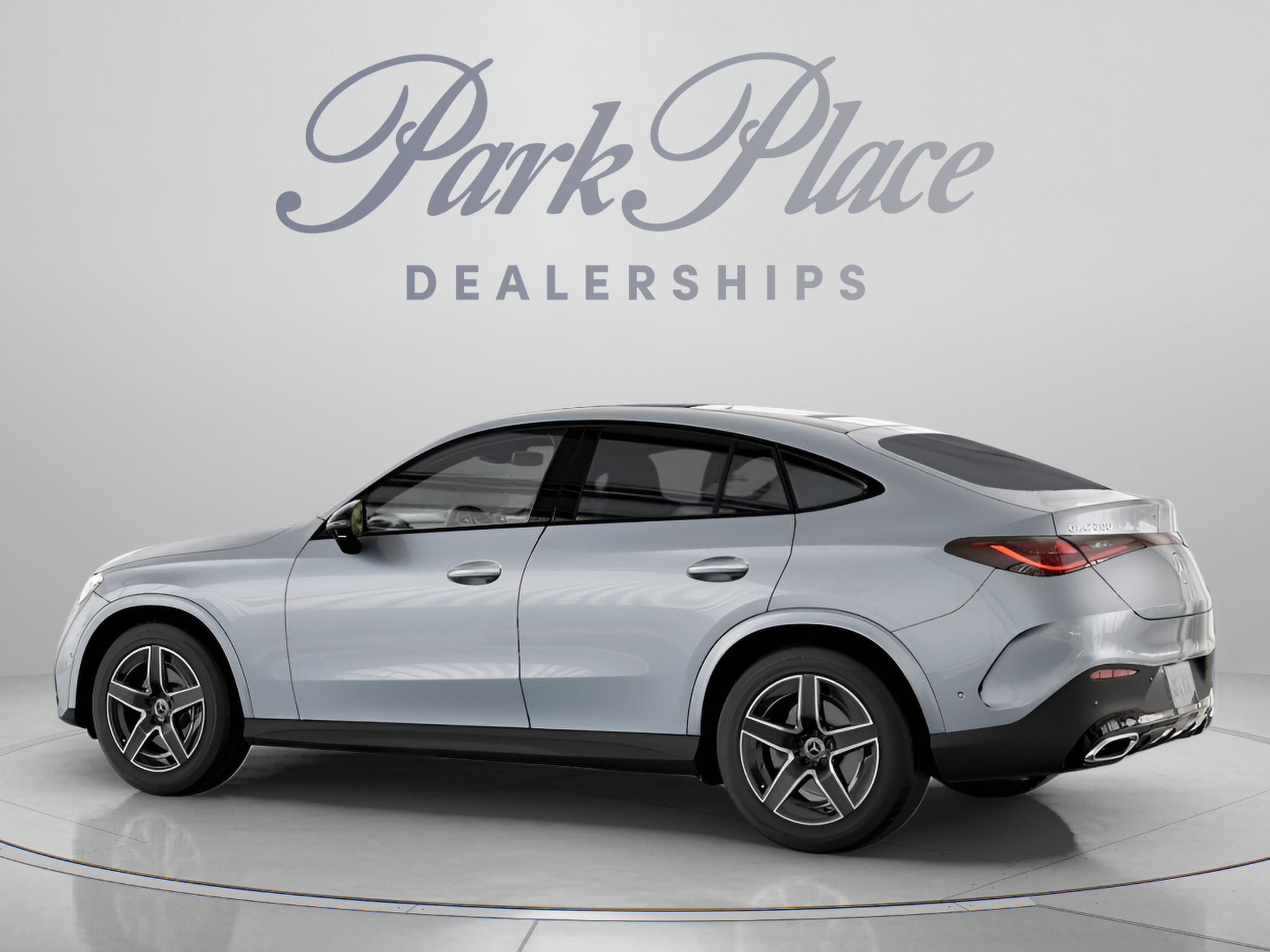 Used 2024 Mercedes-Benz GLC 300 4MATIC image 12