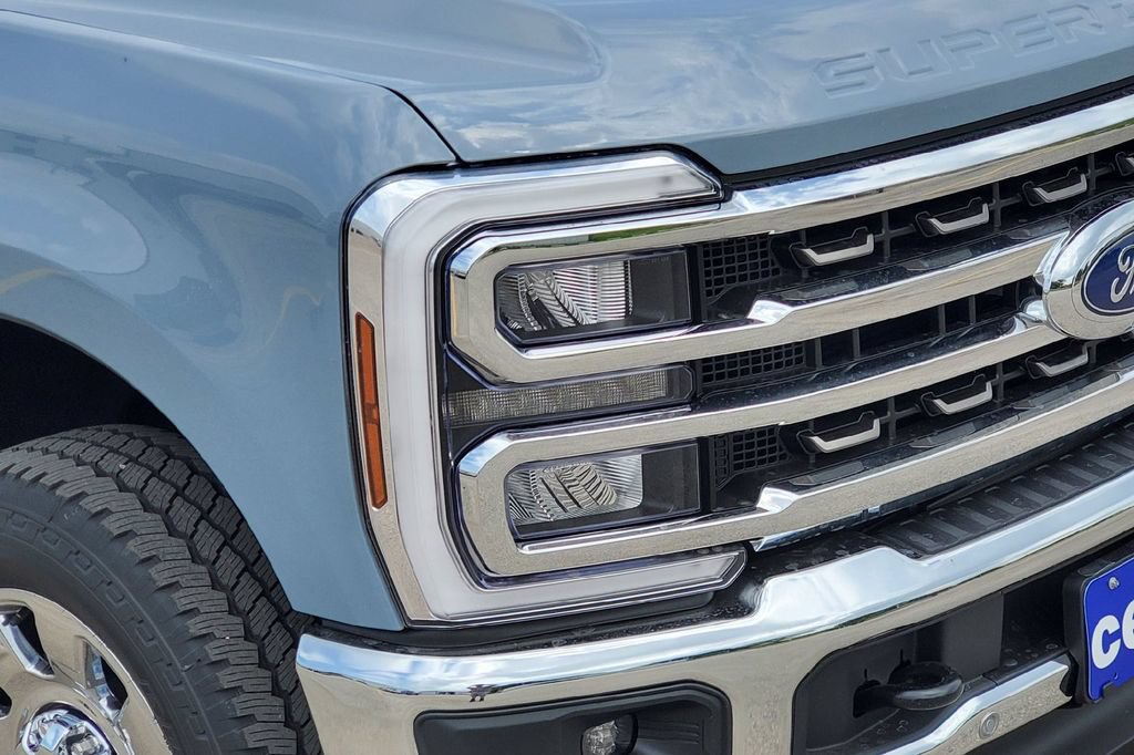 New 2026 Ford F250 King Ranch w/ Chrome Package AWD/4WD image 19