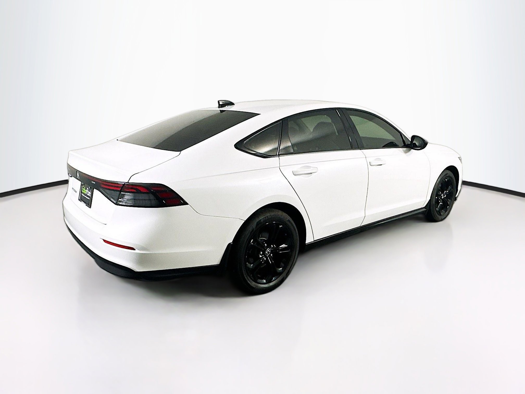 Used 2025 Honda Accord SE image 9